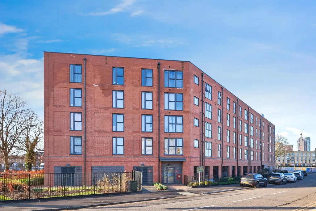 Apartment in Birmingham, Edgbaston, West Midlands - View 3