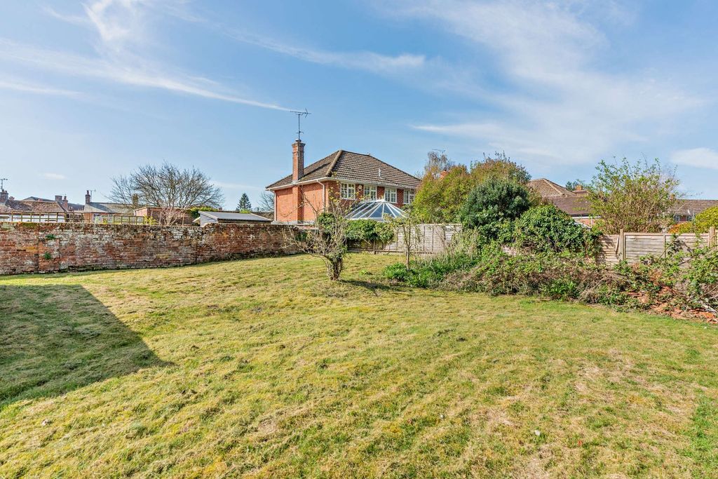 Additional image 7 of 6 bed detached house for saleBridge Street, Hungerford, Berkshire RG17