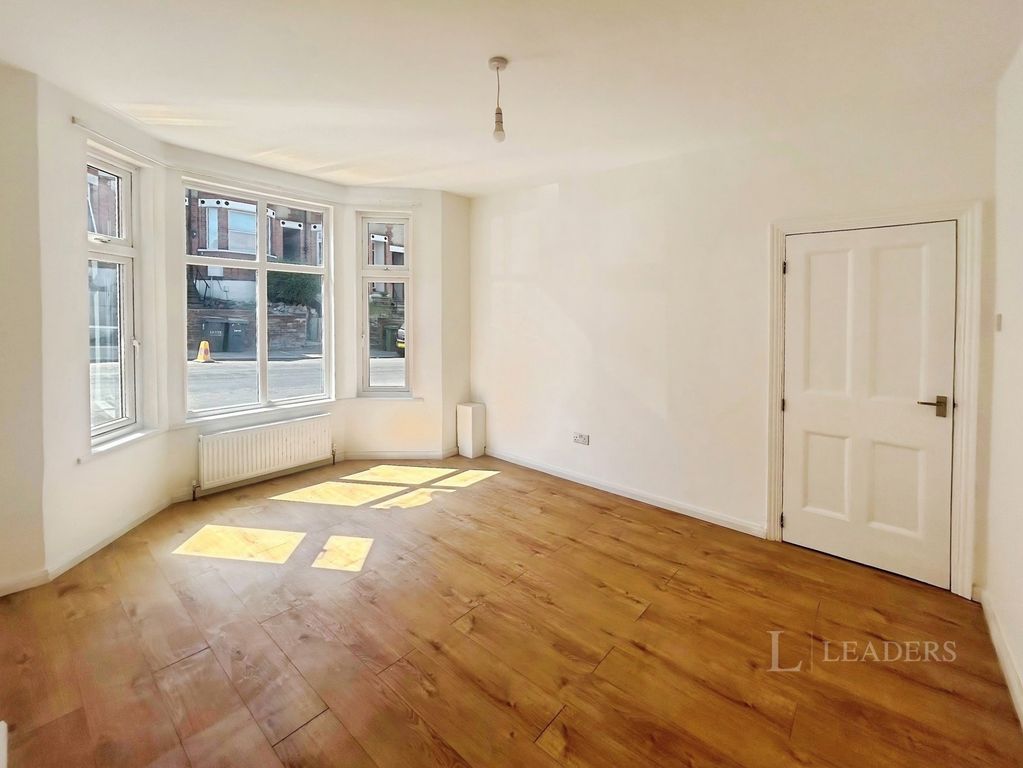 Property photo 1 of 18 Pbox-Img.Jpg