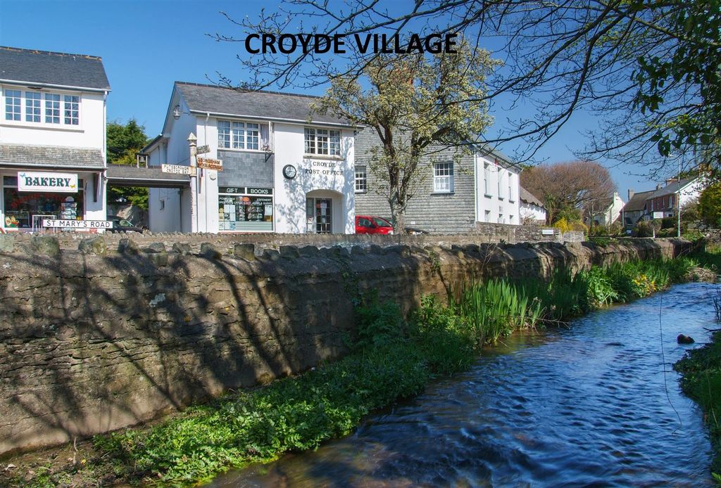 Property photo 3 of 3 Croyde Village
