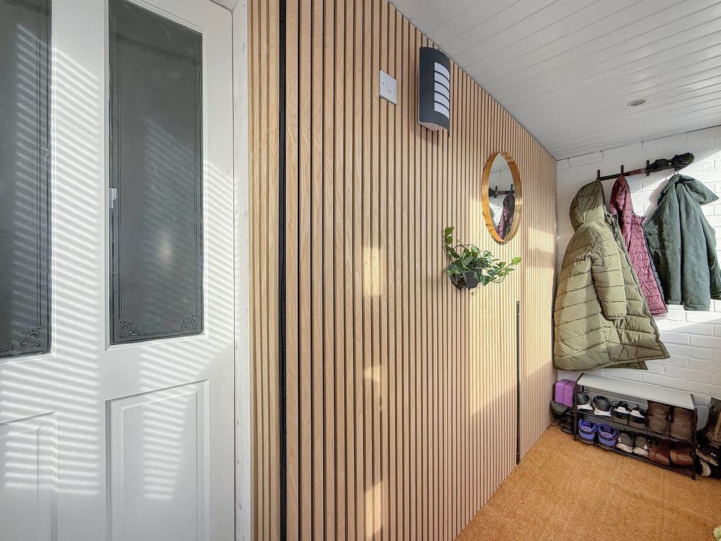 Property photo 2 of 29