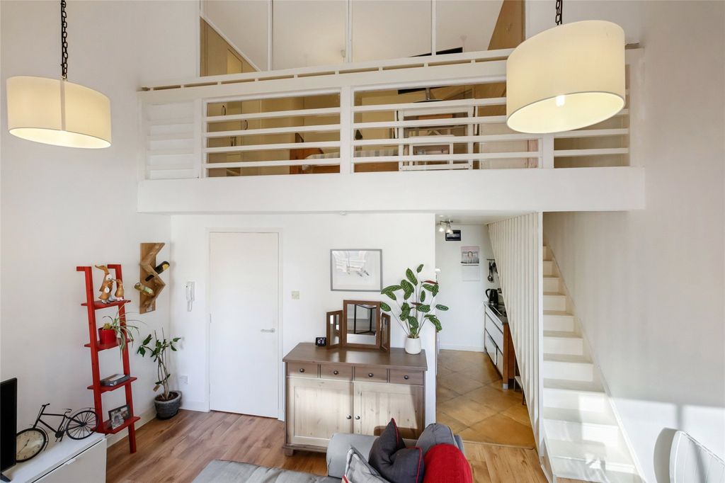 Property photo 2 of 27 Picture No. 27