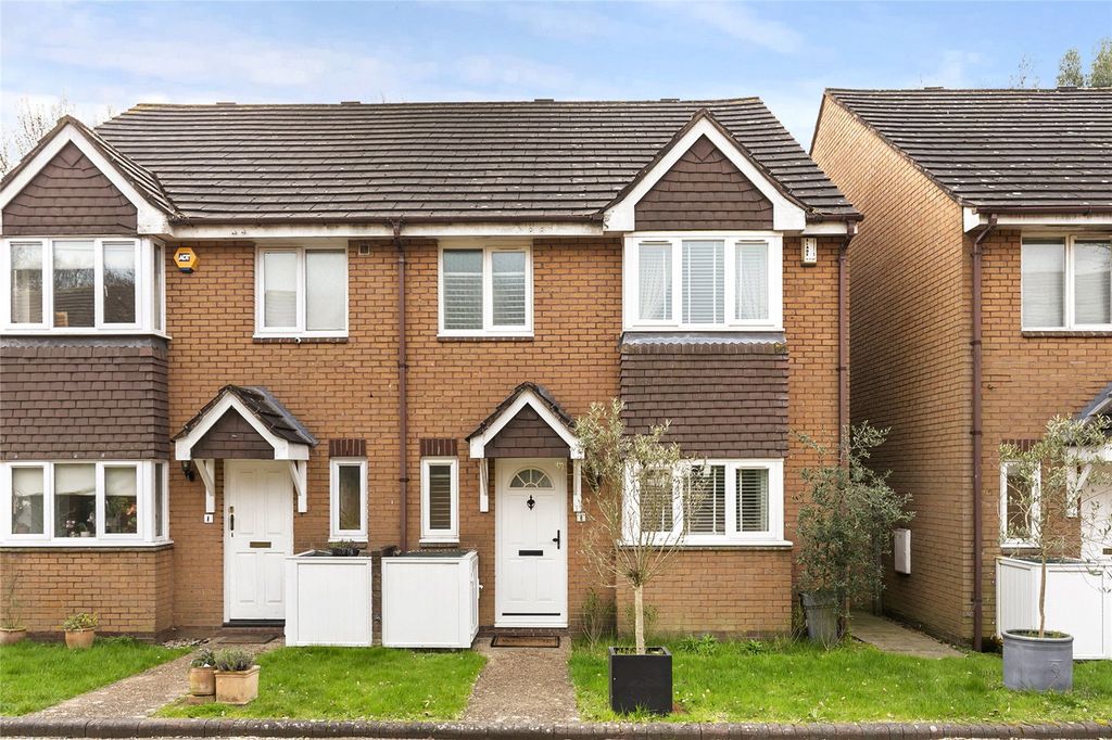 Property photo 1 of 16 Picture No. 23