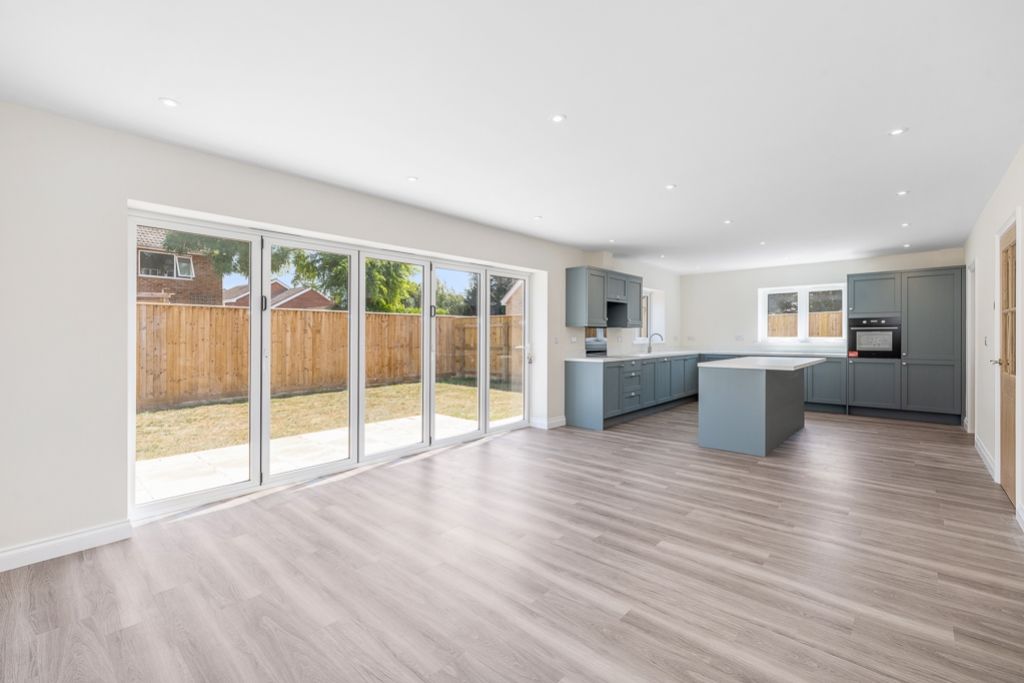 Property photo 3 of 29 Plot 1 Marhsall Close (Fishtoft)-15