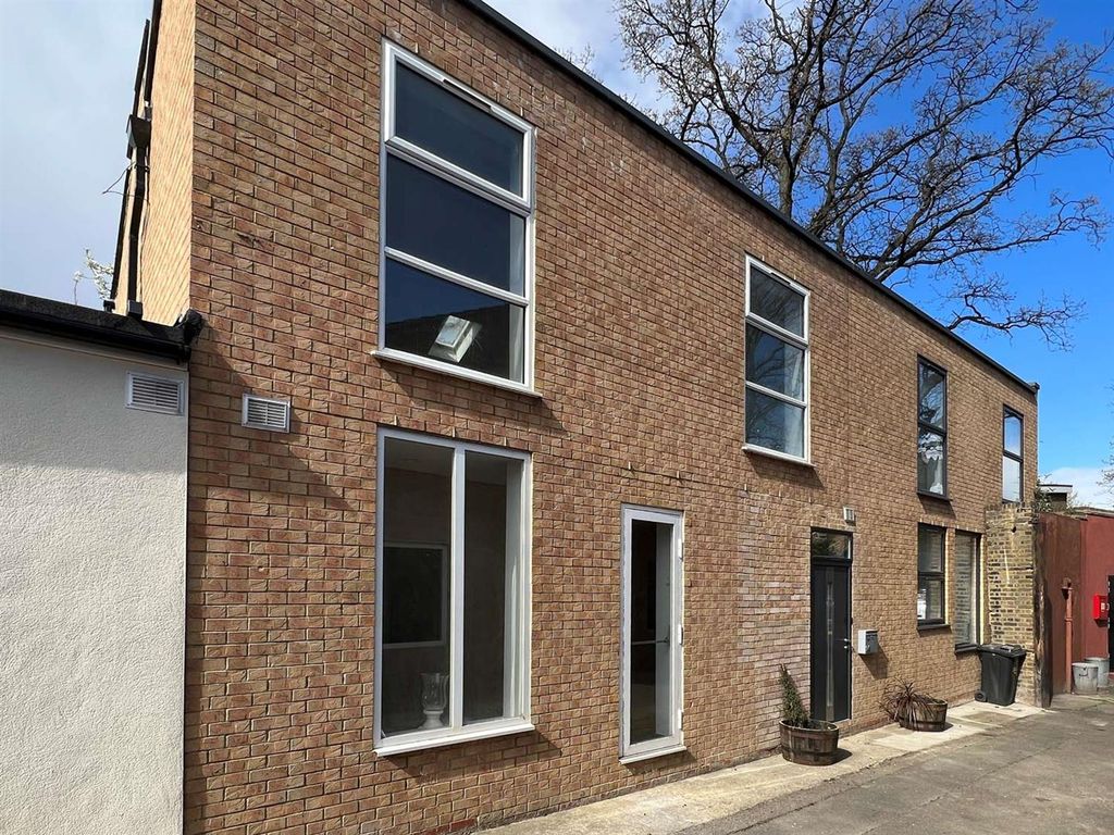 Property photo 2 of 12 15.Jpg