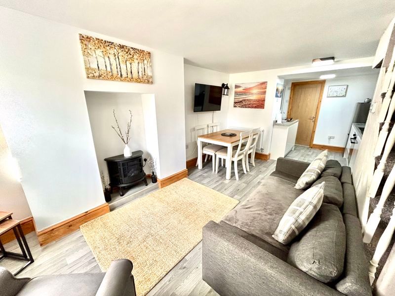 Property photo 2 of 17 Photo 2