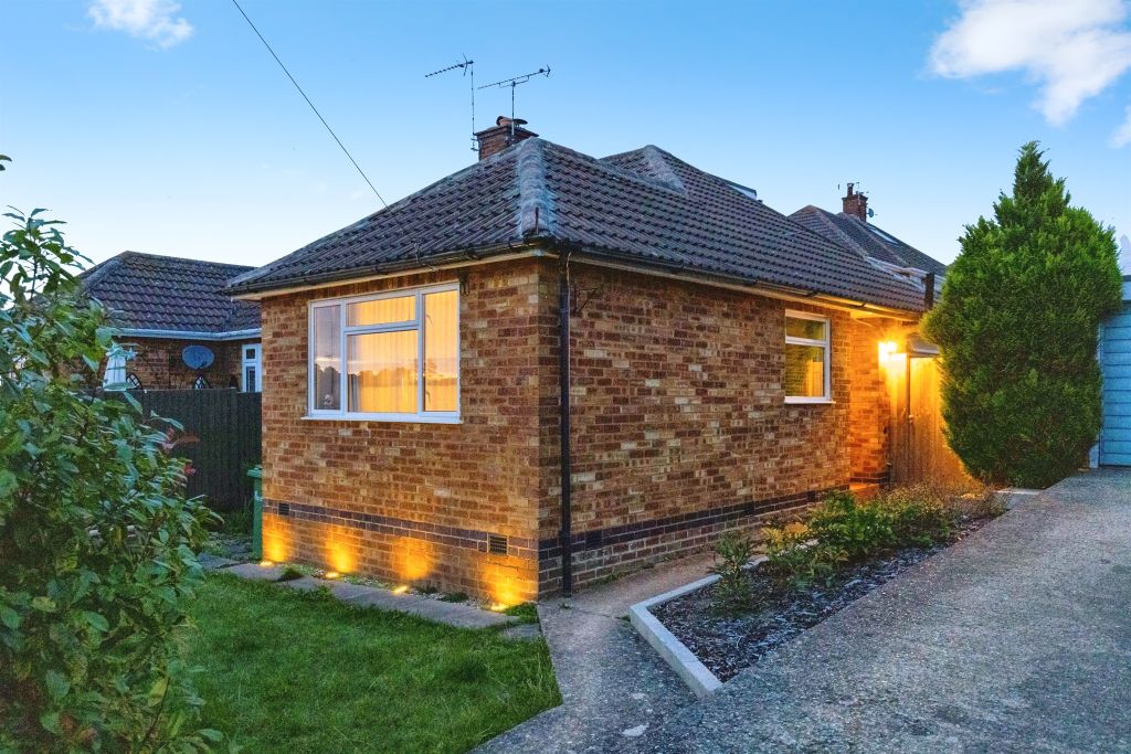 Property photo 1 of 33