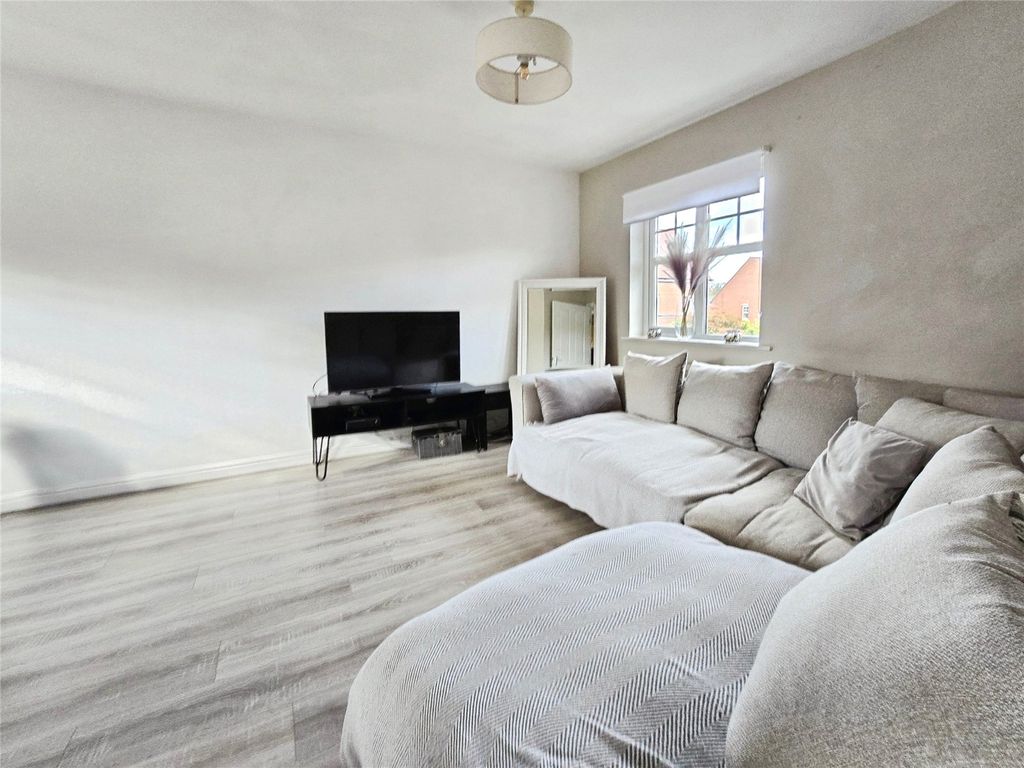 Property photo 3 of 10 Picture No. 09