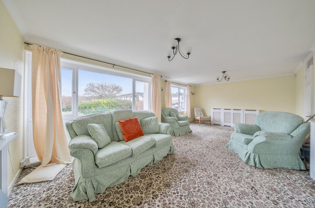 Property photo 2 of 17 1405658-3-697B88E...