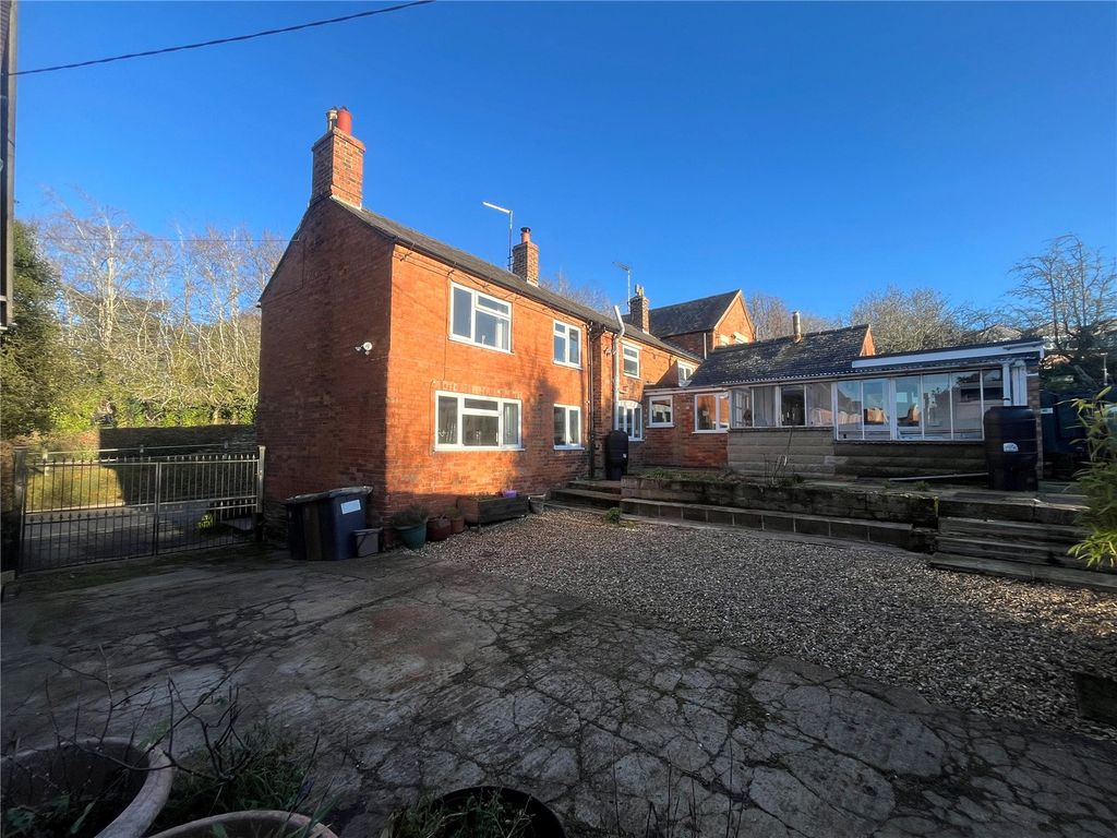 Property photo 2 of 34 Picture No. 69