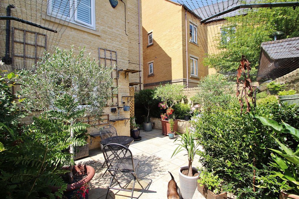 Property photo 3 of 22