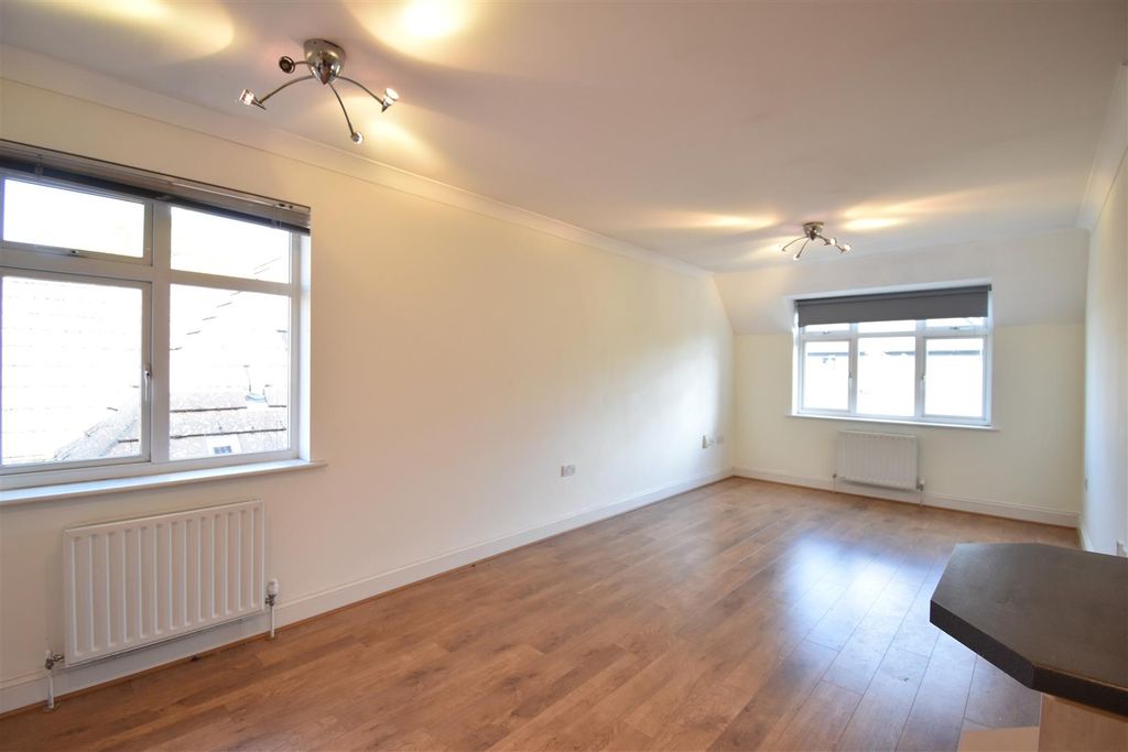 Property photo 2 of 9 Dsc_3006.Jpg