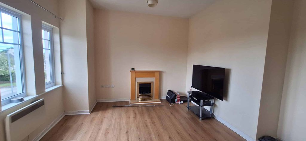 Property photo 2 of 9 Min
