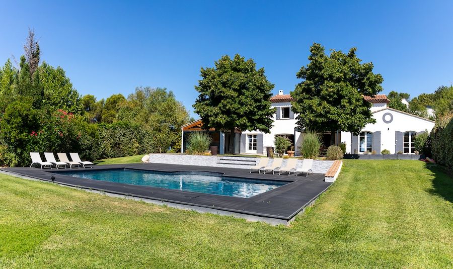 Property photo 1 of 23