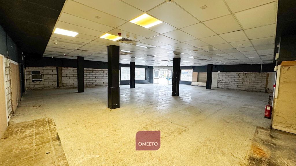 Property photo 2 of 4 Retail Unit To Rent