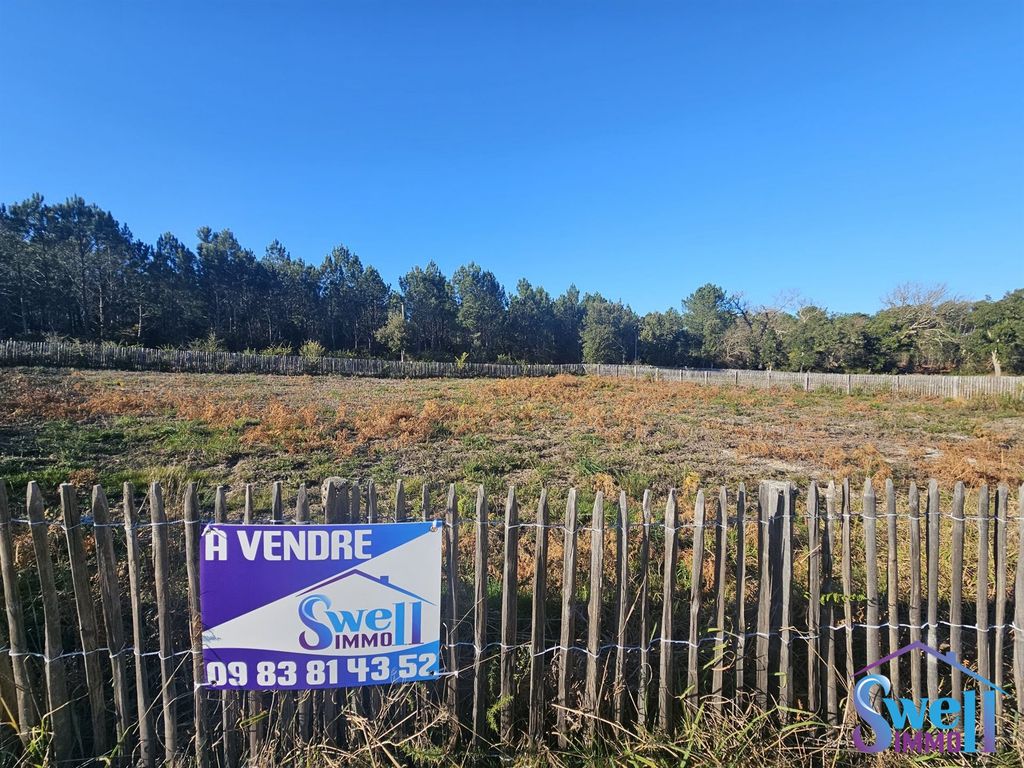 Property photo 1 of 10 Facing The Forest, Building Plot Of 970 m² Connected And Serviced