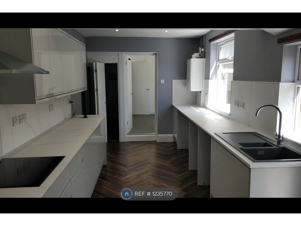 Property photo 1 of 35