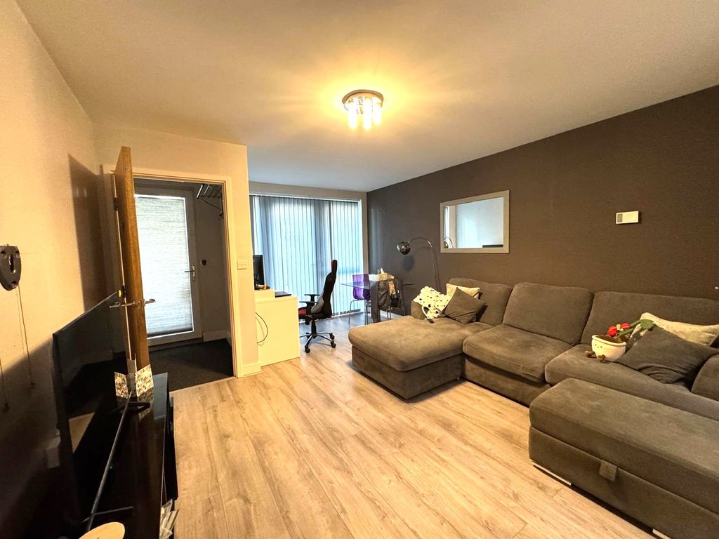 Property photo 1 of 11 Pic A