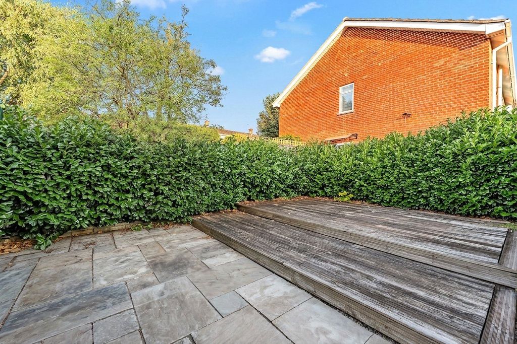 Property photo 2 of 14 Picture No. 24
