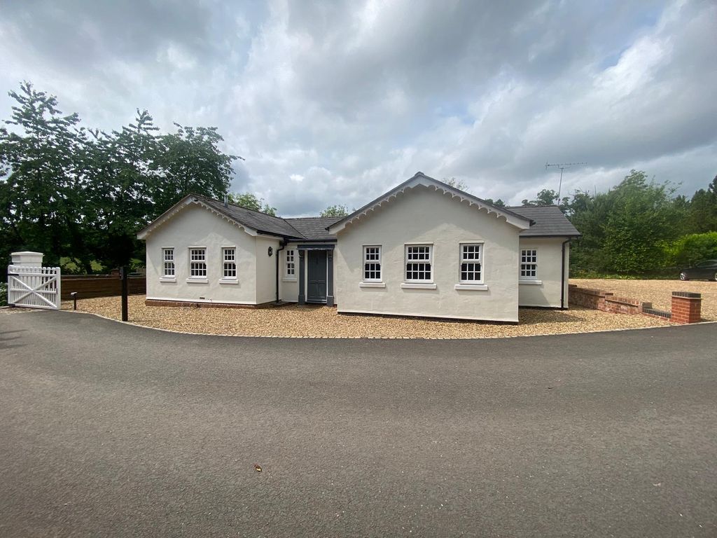 Property photo 2 of 12 Image