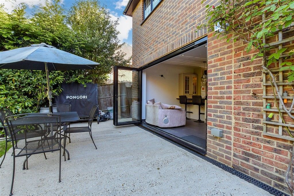 Property photo 2 of 17 Patio / Decking