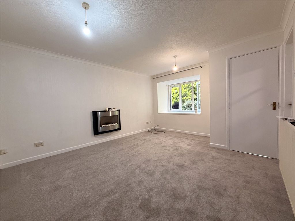 Property photo 2 of 8 Picture No. 08