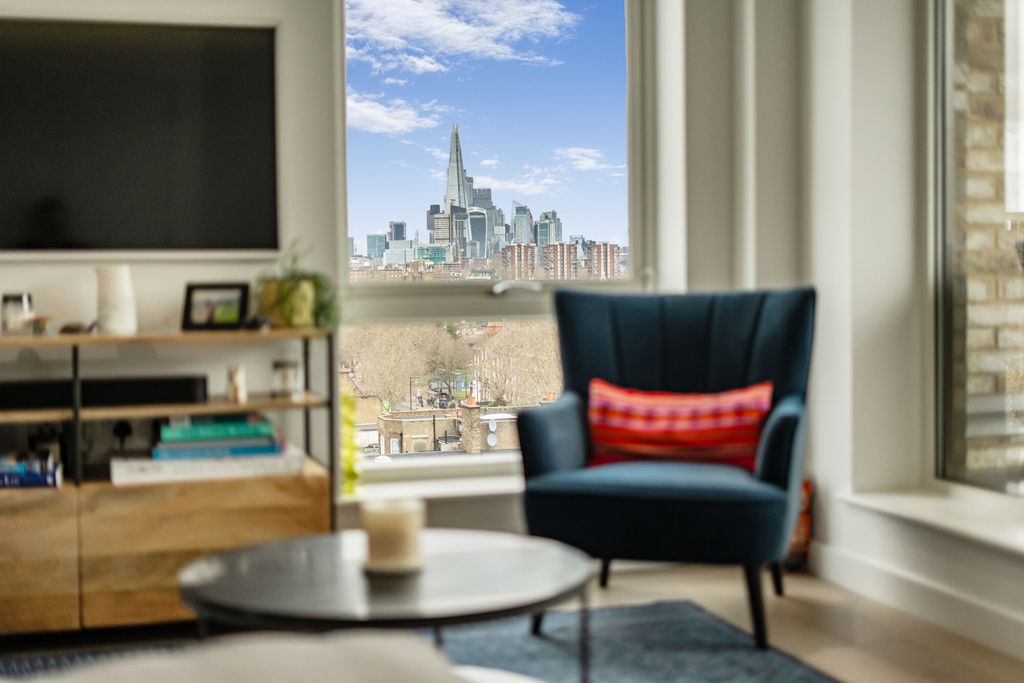 Property photo 2 of 26 Reception