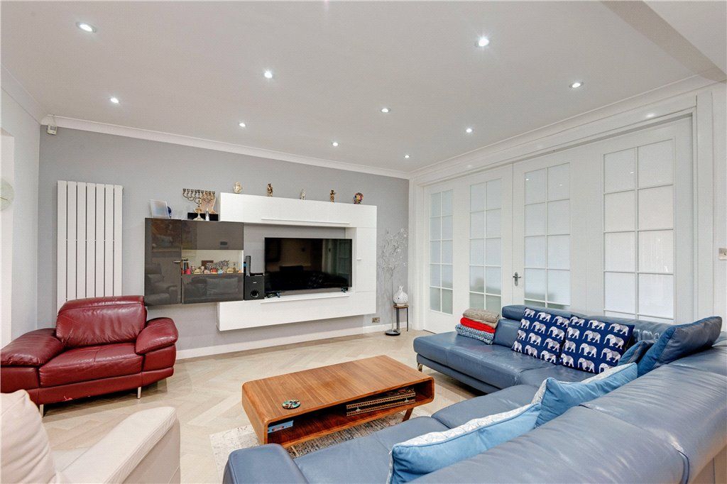 Property photo 3 of 19 Picture No. 04
