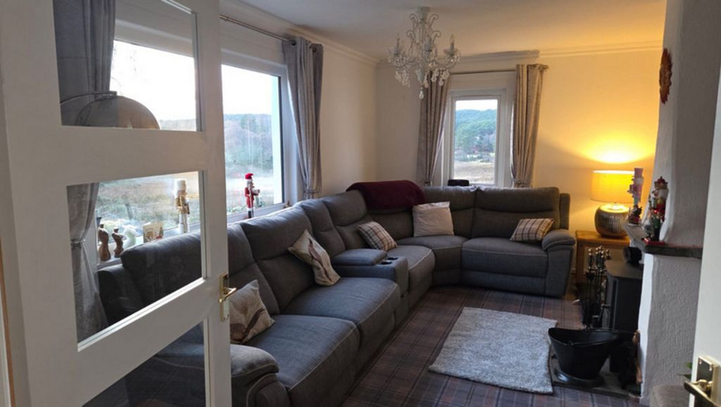 Property photo 3 of 38