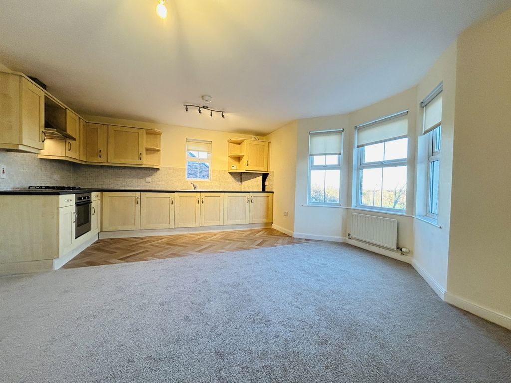 Property photo 2 of 12 Img_2923