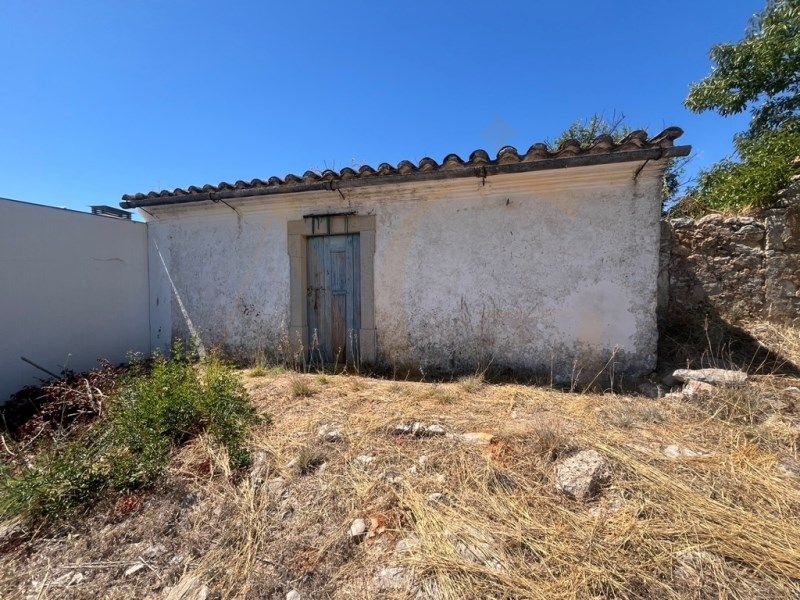 Property photo 2 of 52
