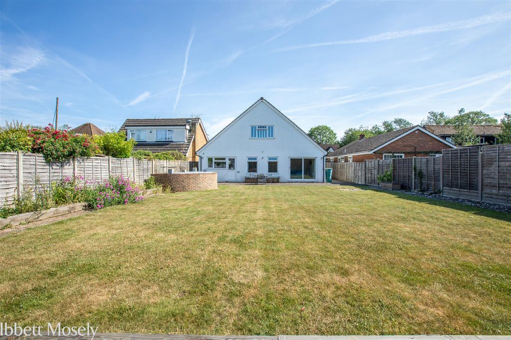 Property photo 2 of 28 20260707-The Meadow, Rushetts Rd-8.Jpg