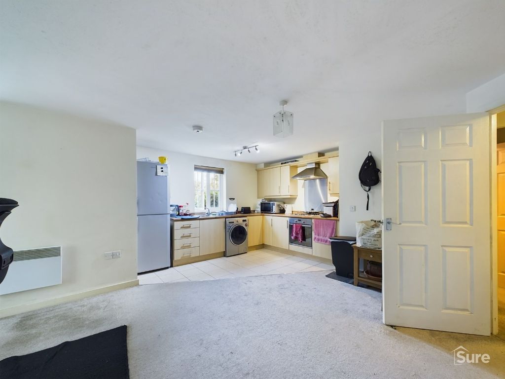 Property photo 3 of 9