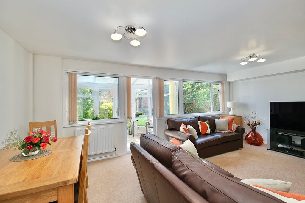 Property photo 3 of 16