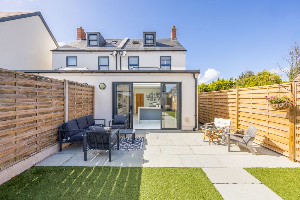 Property photo 3 of 20