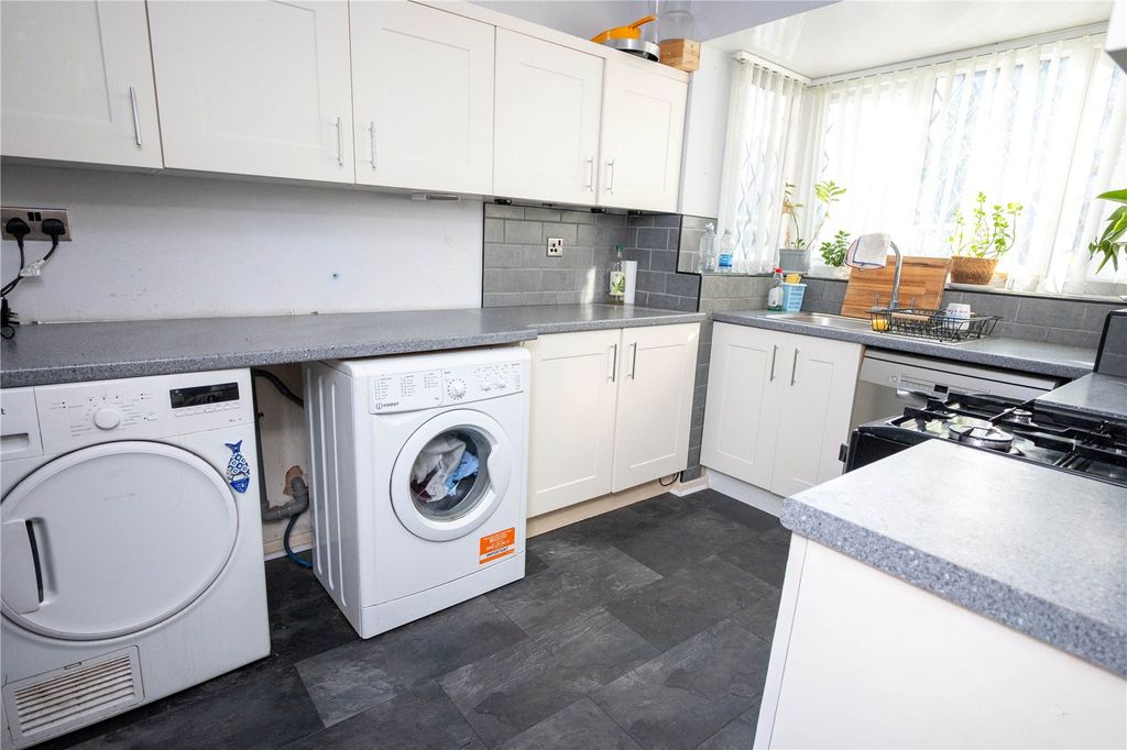 Property photo 3 of 12 Picture No. 15