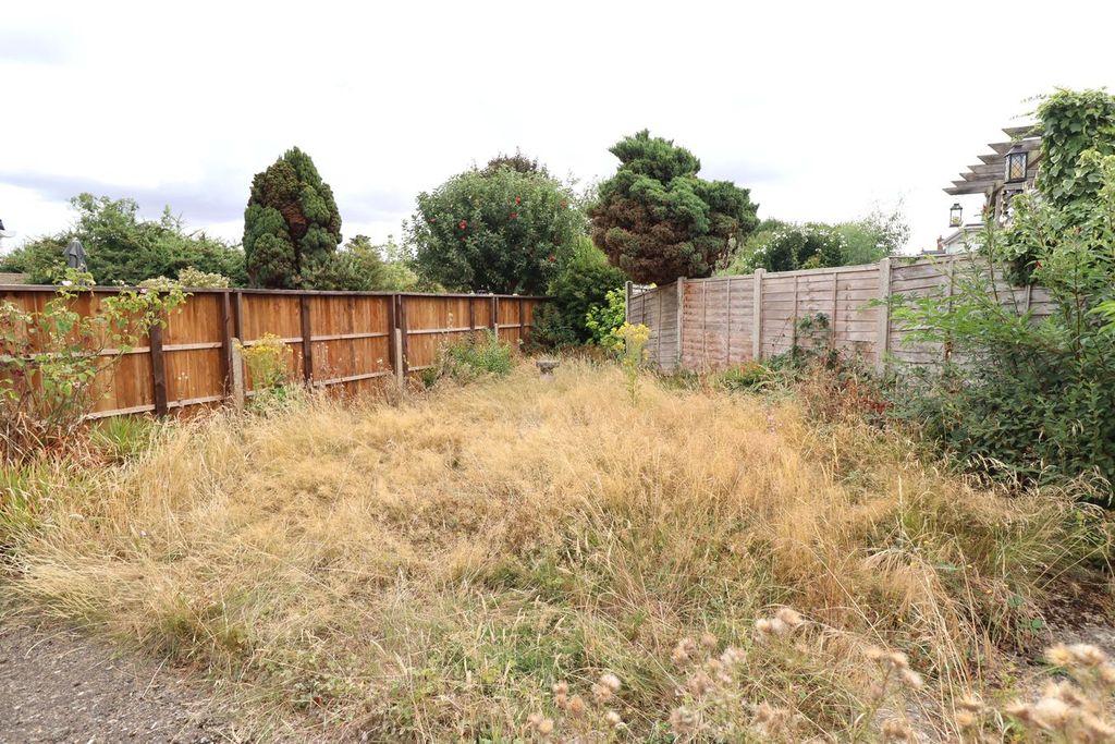 Property photo 3 of 16