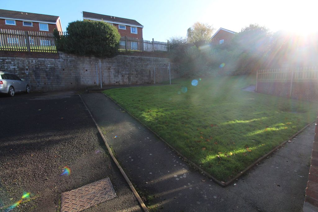 Additional image 7 of 1 bed flat for saleWiltshire Drive, Halesowen B63