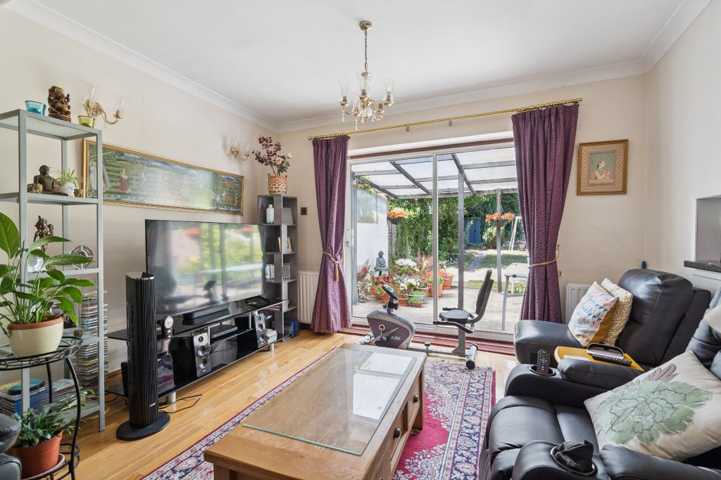 Property photo 3 of 16