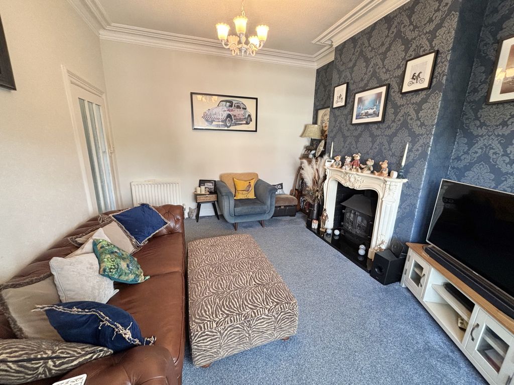 Property photo 3 of 23
