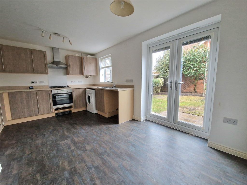 Property photo 3 of 15