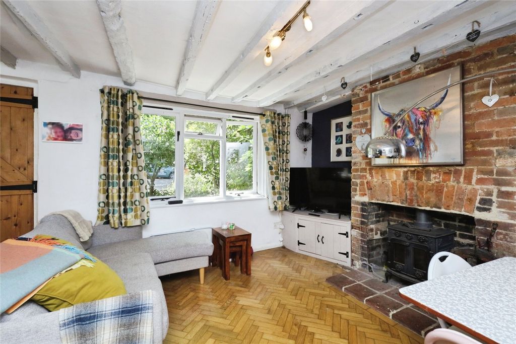Property photo 2 of 29 Picture No. 10