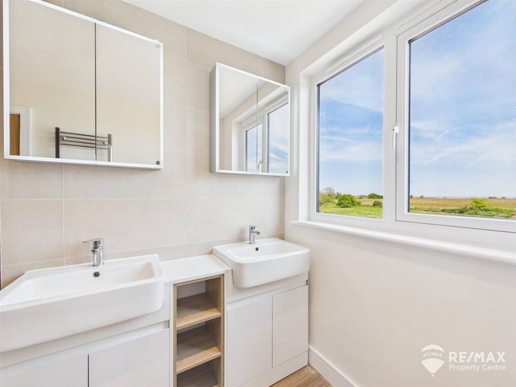 Additional image 19 of 5 bed detached house for saleOakley Gardens, Little Oakley, Harwich CO12