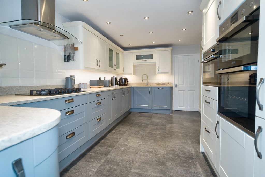 Property photo 2 of 33 B0032262_-2_-3_Balancer