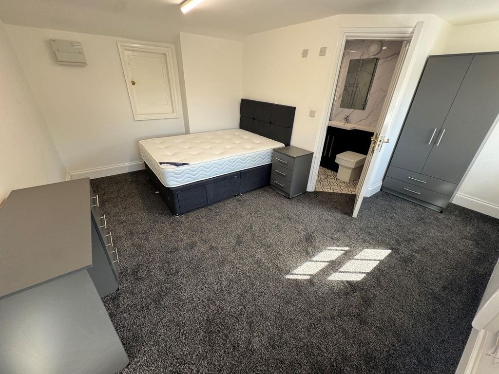 Property photo 2 of 11 2.Jpg