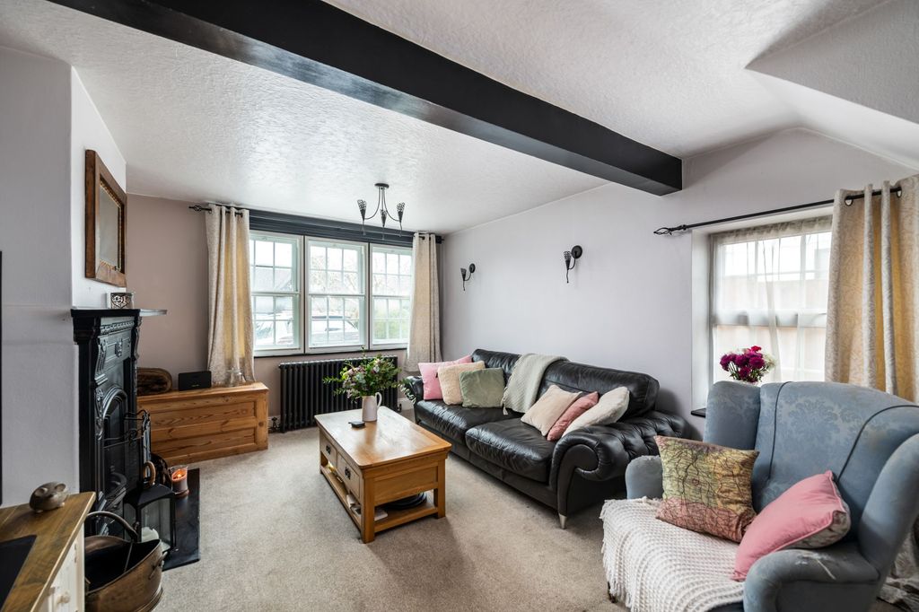 Property photo 3 of 21