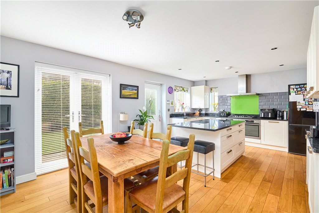 Property photo 3 of 23 Dining Kitchen