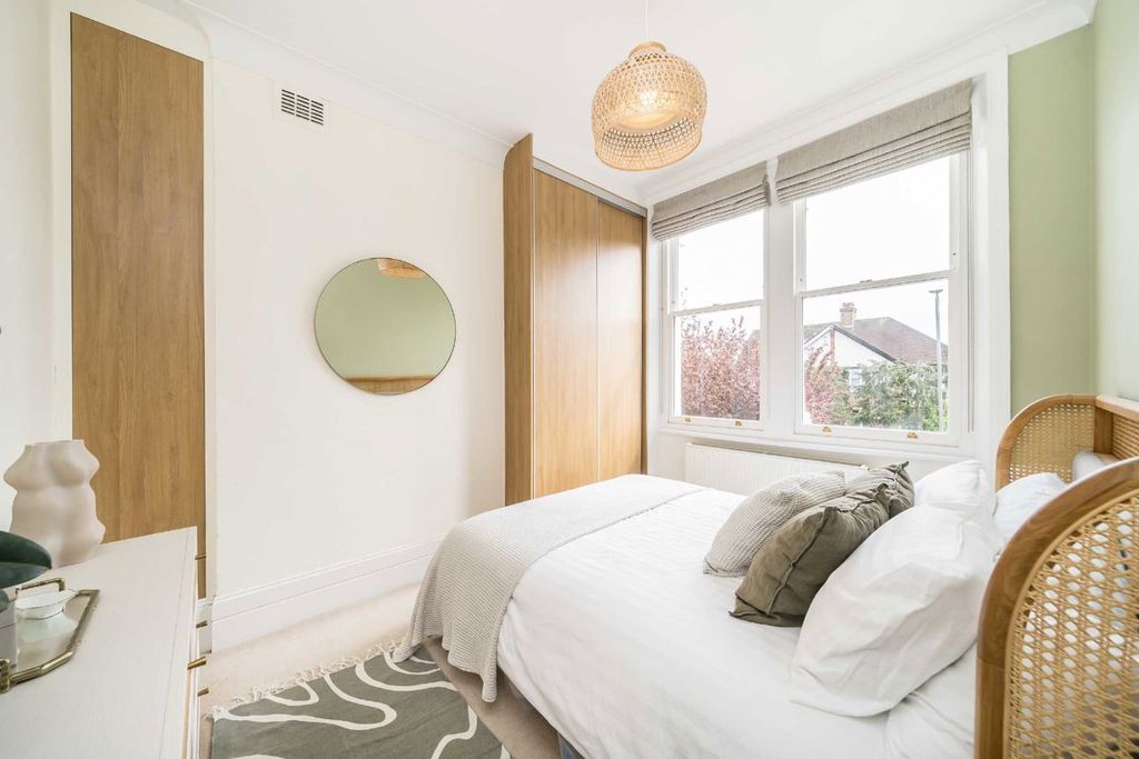 Property photo 3 of 4