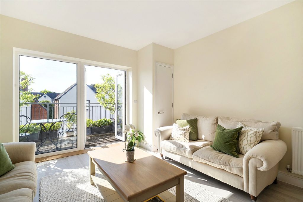 Property photo 1 of 16 Reception Room