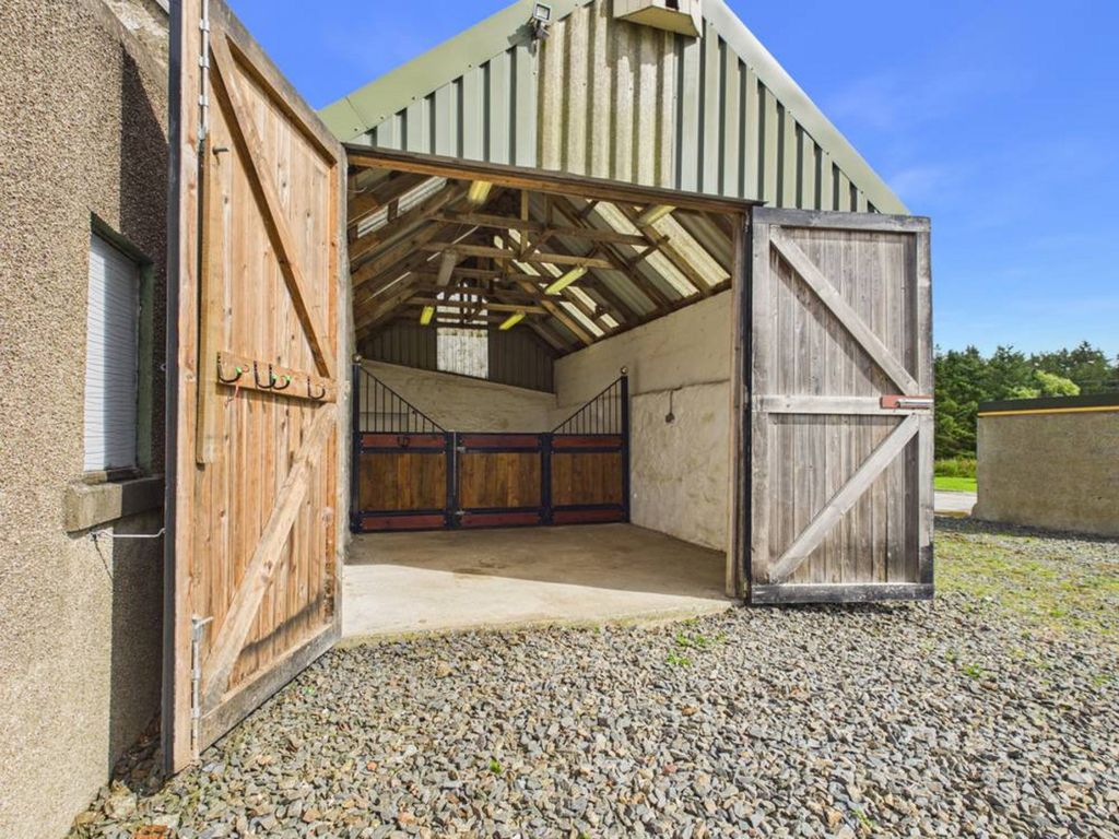 Property photo 3 of 48